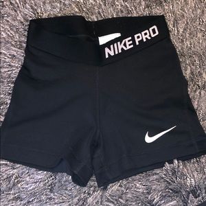 women’s/juniors nike spandex shorts